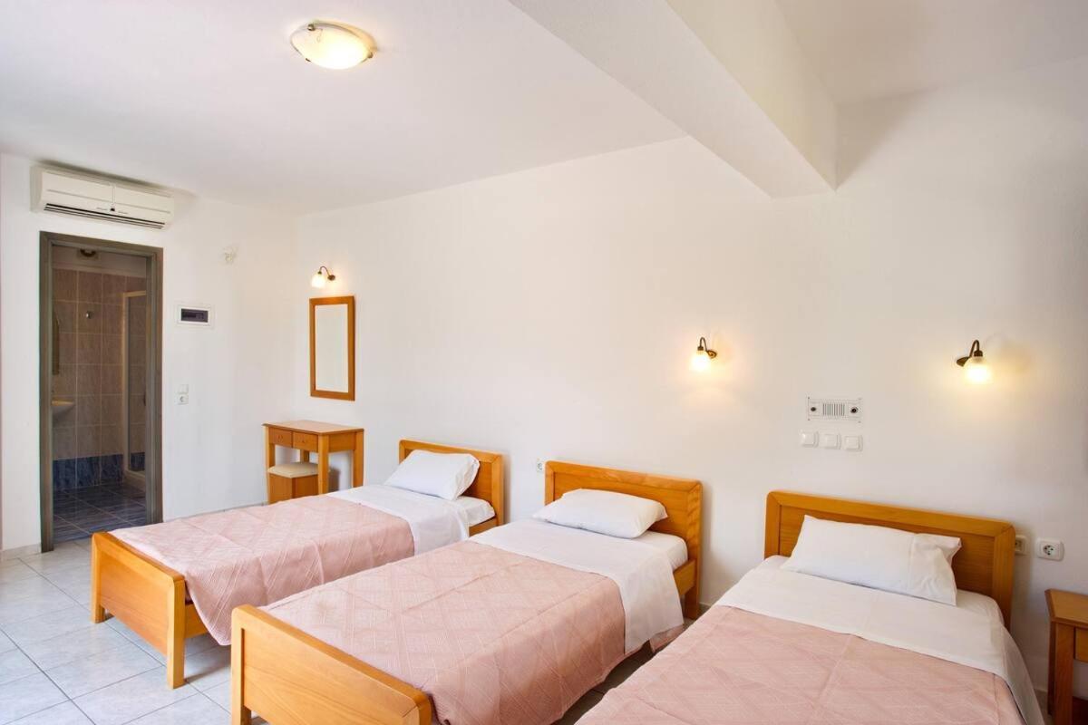 Dagris Villa Studios Kamári Екстериор снимка