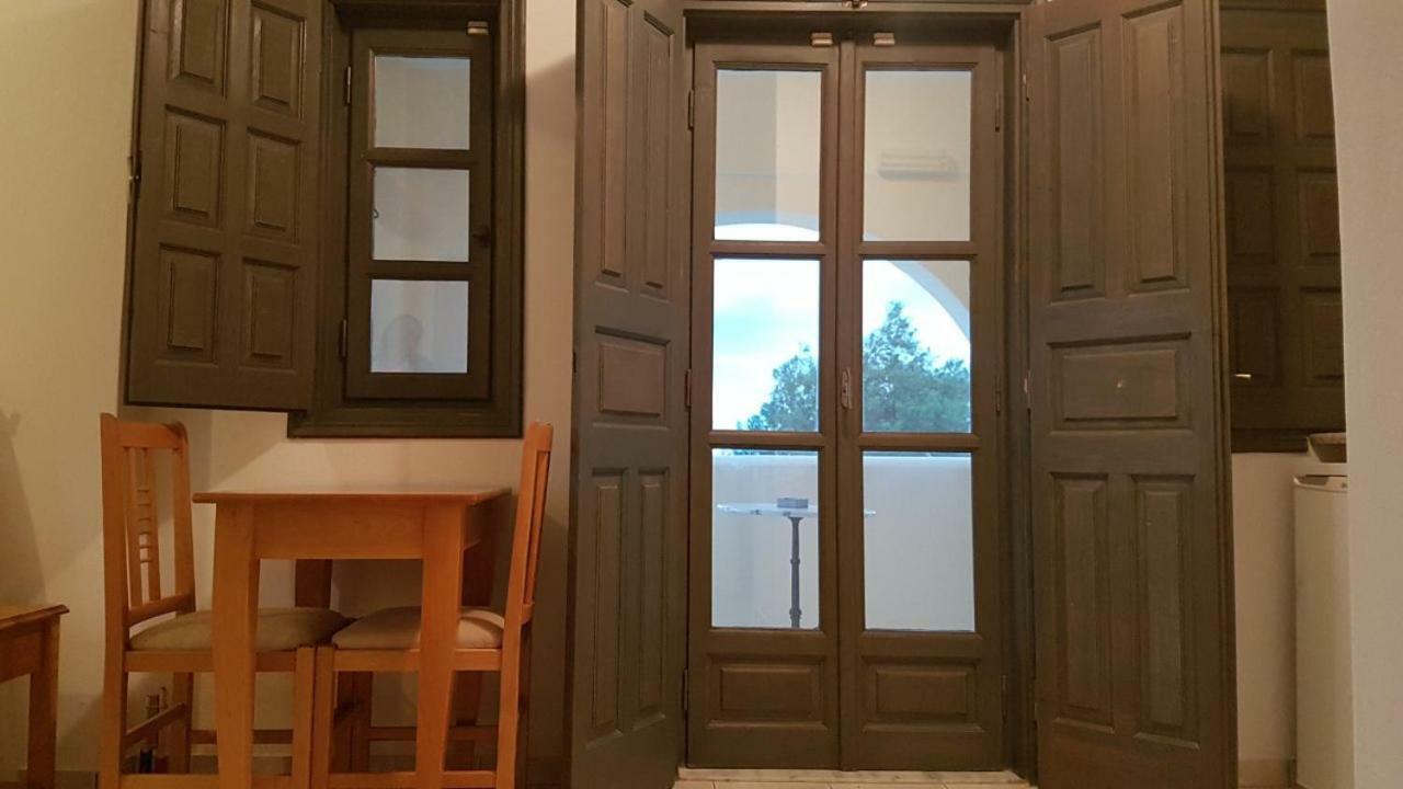 Dagris Villa Studios Kamári Екстериор снимка